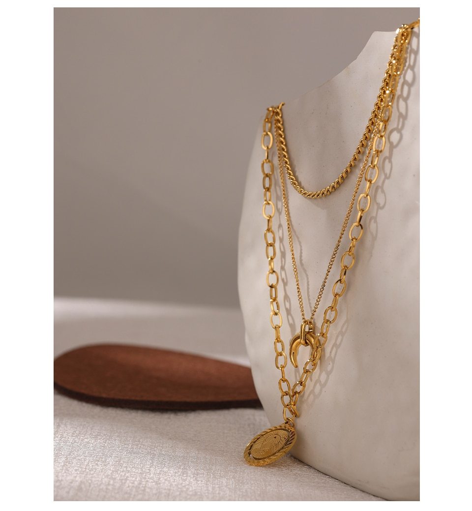 Layered Double Horn Crescent and Lion Pendant Necklace